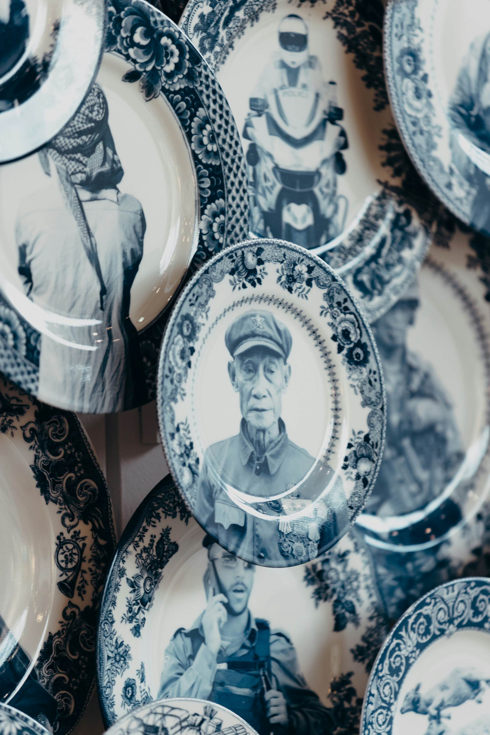 Carlos Aires, "Telejournal V" (détail), 2019. Coll. Province de Hainaut. Photo : Leslie Artamonow