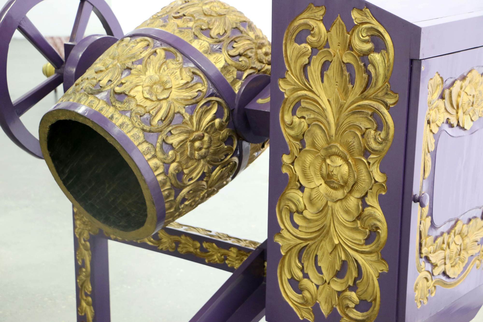 Wim DELVOYE, "Concrete Purple Mixer", 1993, Collection de la Province de Hainaut © Wim Delvoye / SABAM Belgium 2025